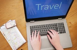 Voyagez en ligne avantages de réserver vos vacances en ligne